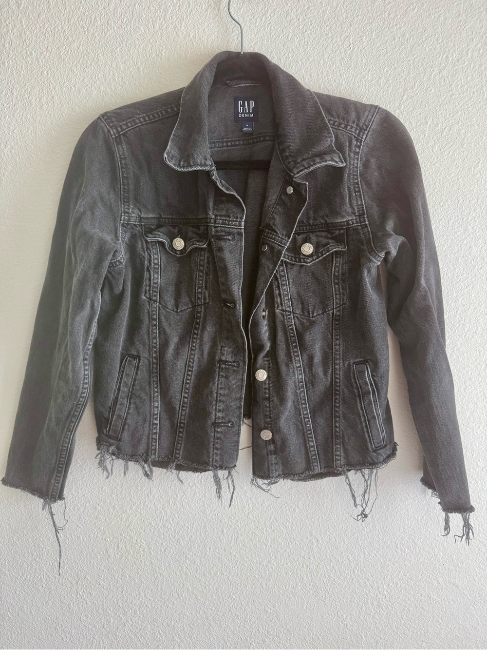 GAP Black/Gray Distressed Cropped Denim Jacket
